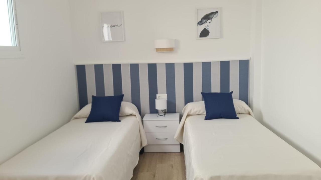 La Casilla De Nerja Villa Luaran gambar